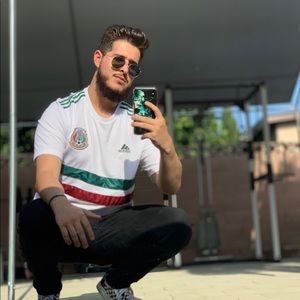 Meet your Posher, Art